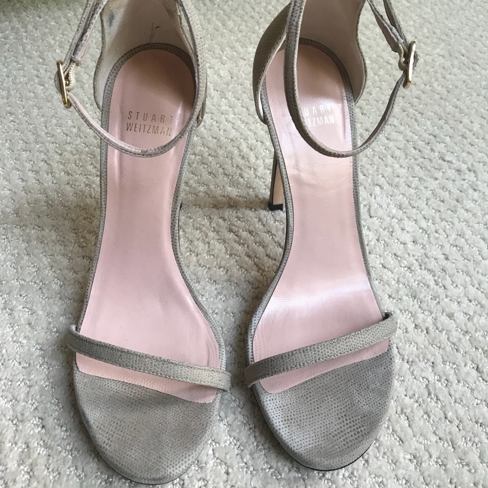 Stuart Weitzman Nudist Sandal in size 8 M